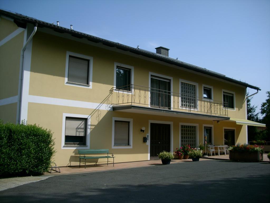 Gaestehaus Steinmetz Sankt Martin an der Raab Ngoại thất bức ảnh